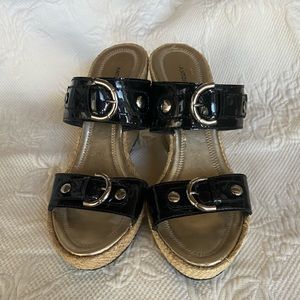 ANTONIO MELANI PATENT LEATHER